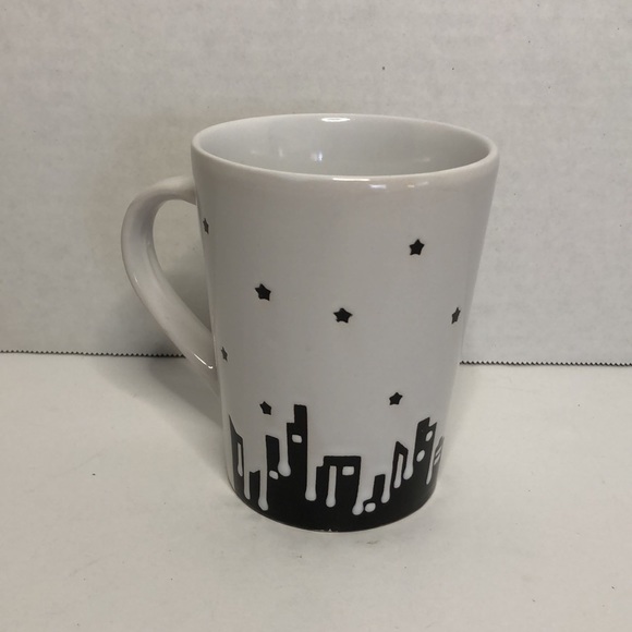 Chicago Skyline Ceramic Mug Windy City City Scape - Picture 2 of 6